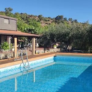 Villa Peri Peri Etna, Montargano